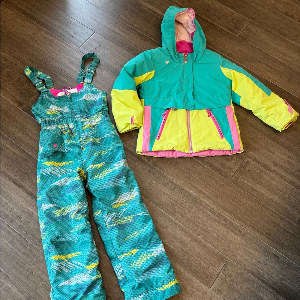 Obermeyer Girls Insulated Snow Jacket and Bibs